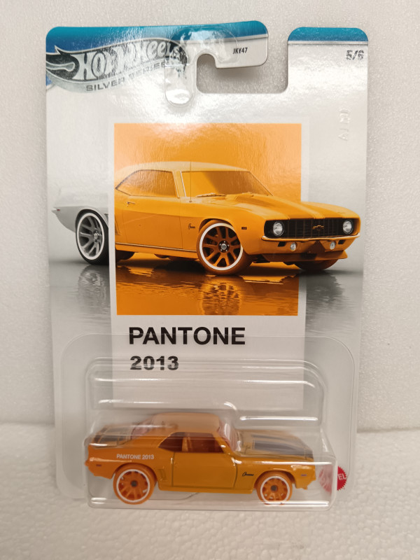 Hot Wheels Pantone Chev Camaro