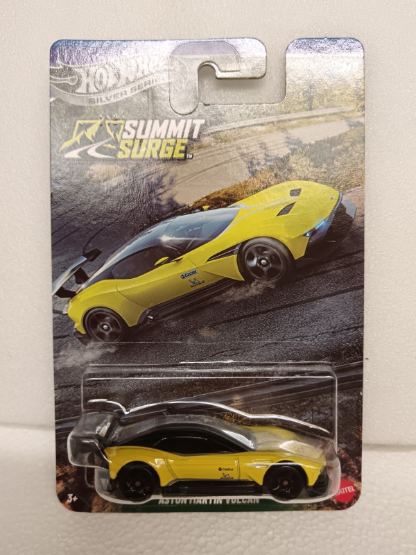 Hot Wheels Summit Surge Aston Martin Volcan